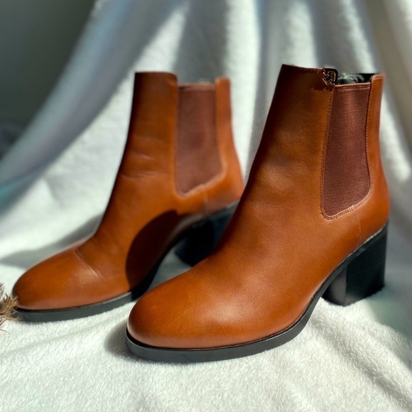 Tory Burch Shoes - New Tory Burch Nicola Booties in Prairie Brown Size 10